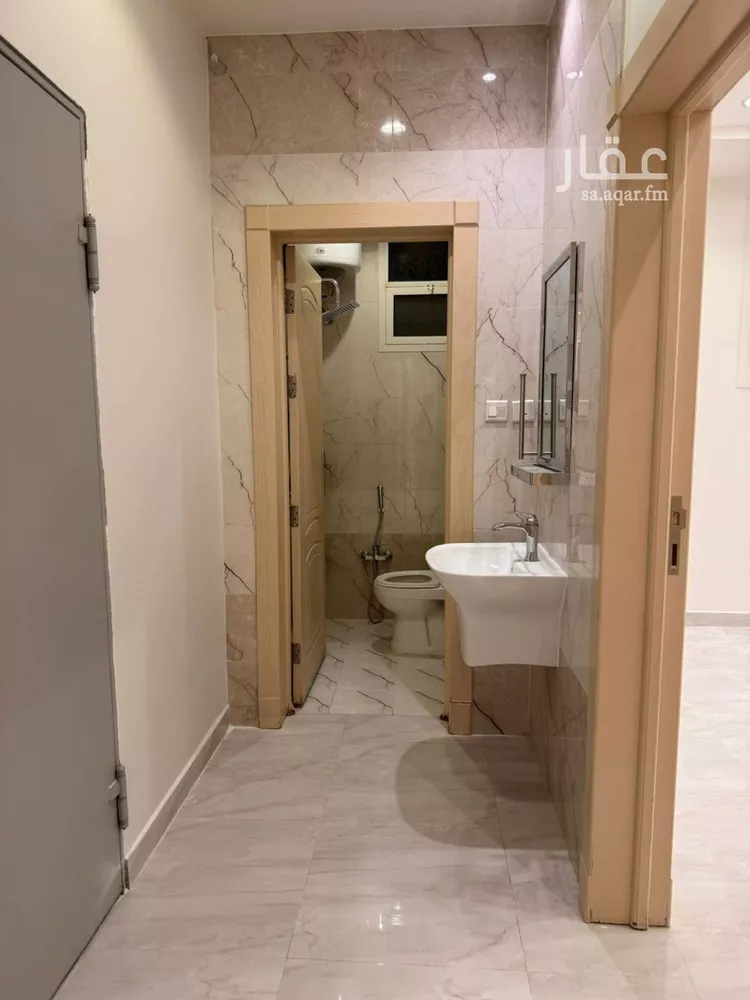 شقة للإيجار في شارع الشيخ عبدالله بن جبرين, حي القيروان, مدينة الرياض, منطقة الرياض صورة 3