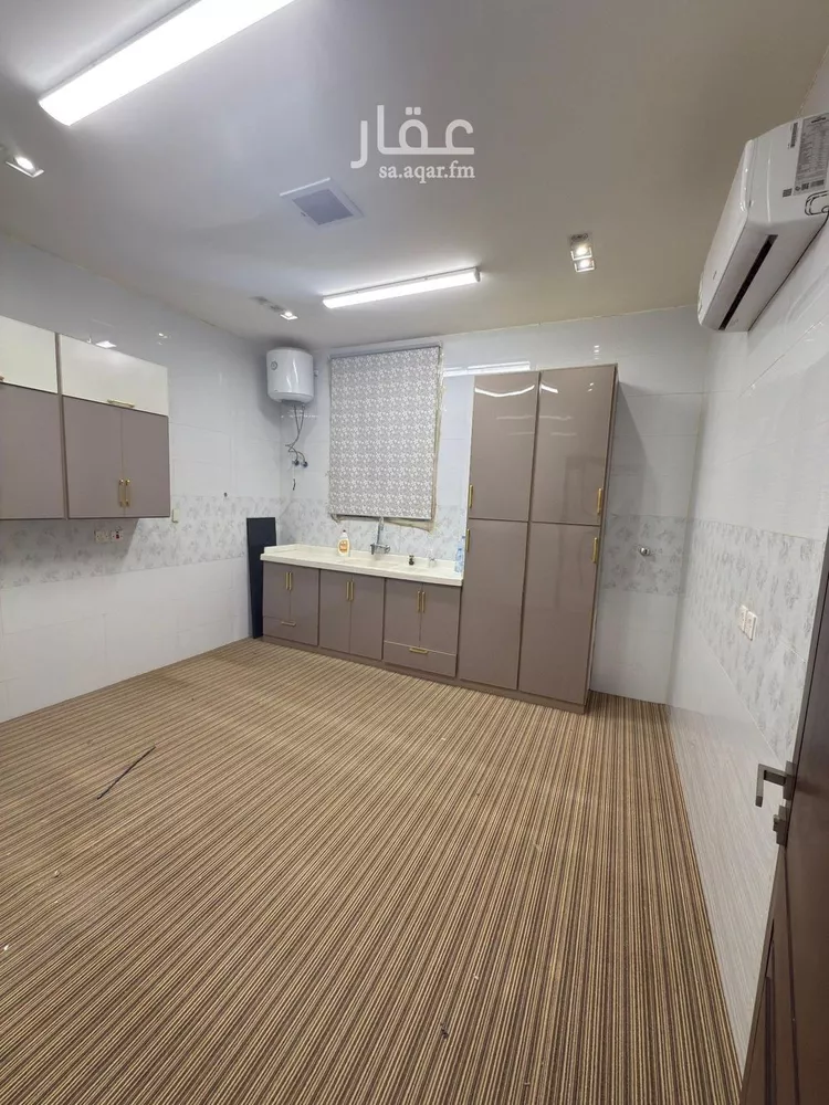شقة للإيجار في شارع محمد بن أبي اليمن الطبري, حي المعيزيلة, مدينة الرياض, منطقة الرياض صورة 2
