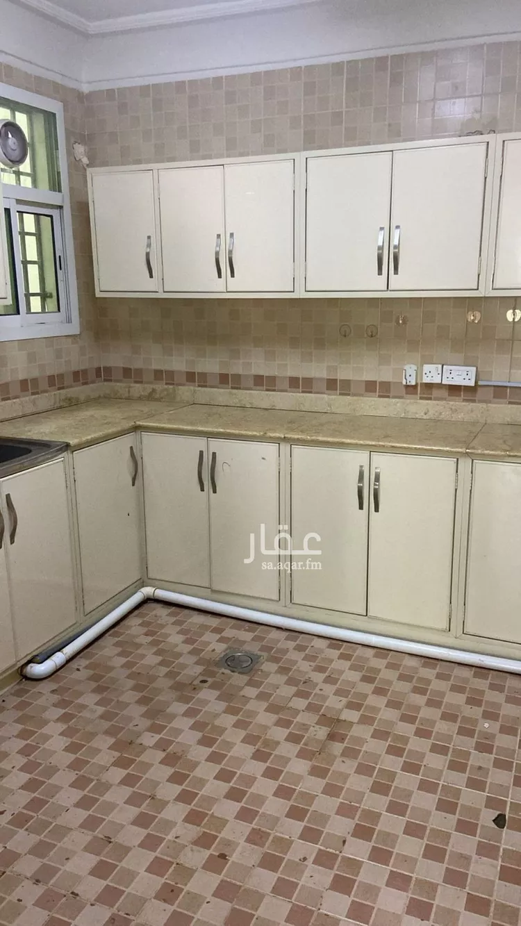 فيلا للإيجار في شارع محمد بن عياش, حي الإزدهار, مدينة الرياض, منطقة الرياض 1 صورة