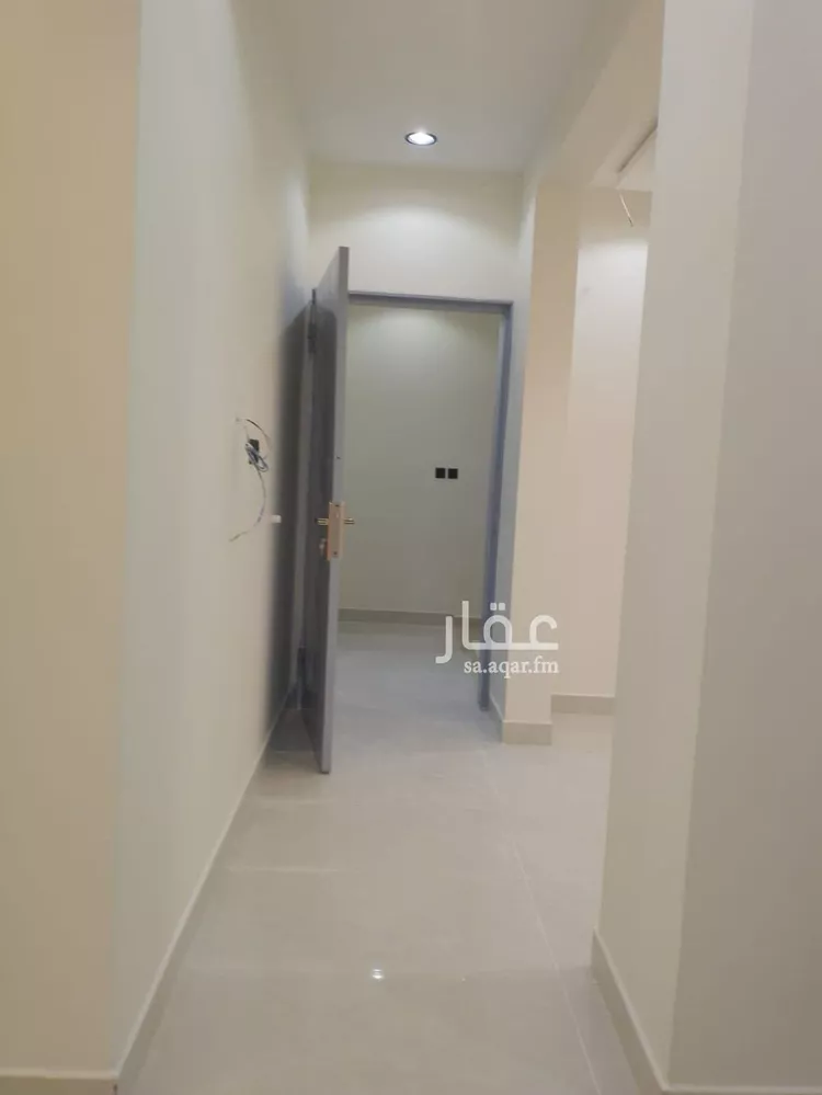 فيلا للبيع في شارع سيرين, حي عكاظ, مدينة الرياض, منطقة الرياض صورة 4