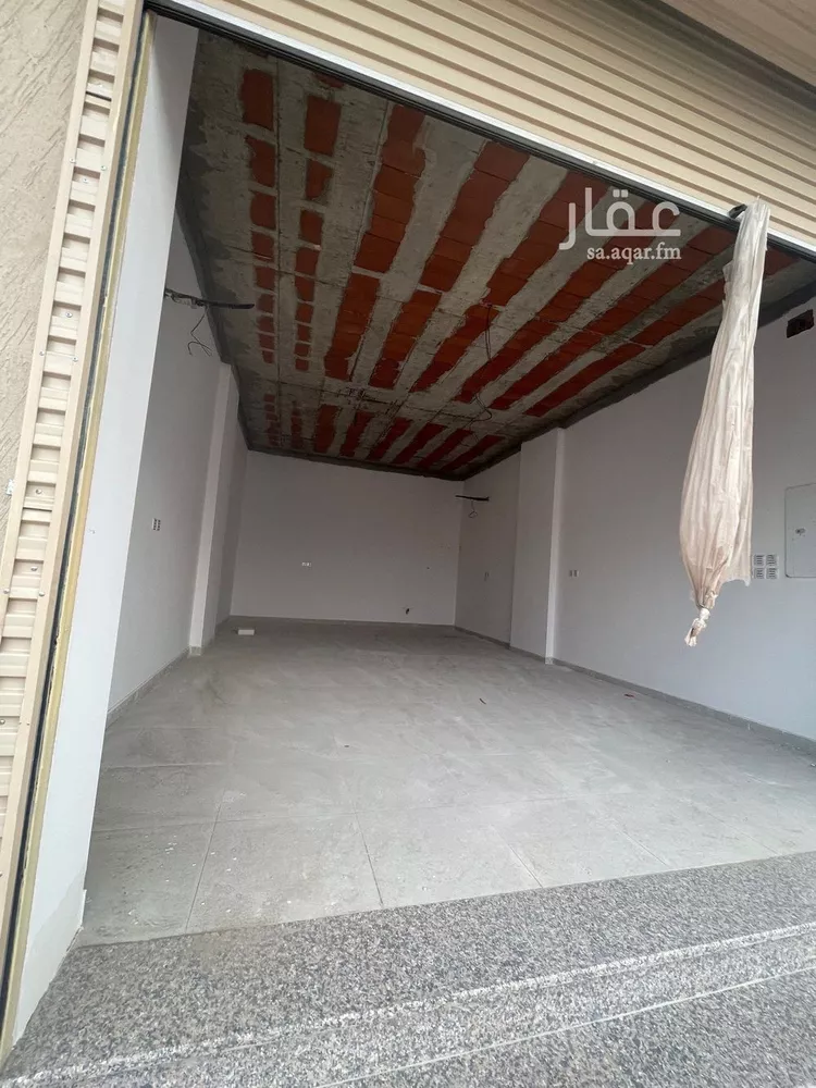محل للإيجار في شارع علي ابن يزيد الهلالي, حي ورقان, مدينة المدينه المنوره, منطقة المدينة المنورة صورة 5