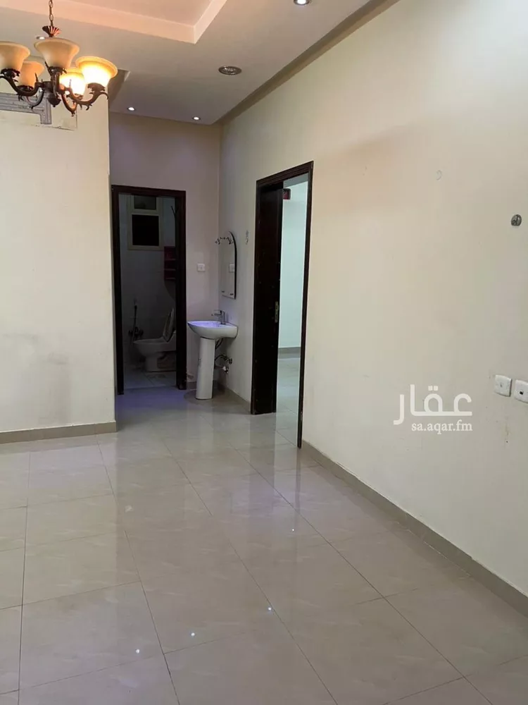 شقة للإيجار في شارع القرابة, حي إشبيلية, مدينة الرياض, منطقة الرياض صورة 3