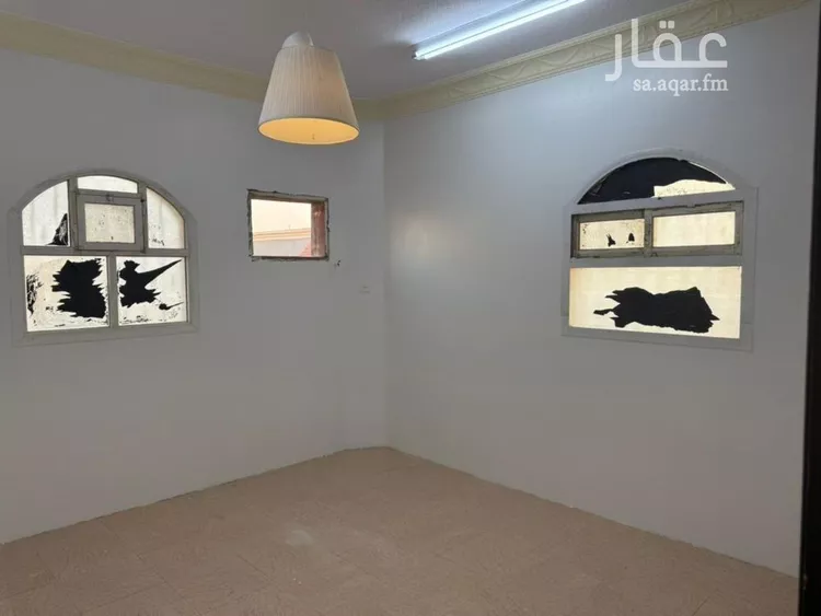 شقة للإيجار في شارع نهاوند, حي العزيزية, مدينة الرياض, منطقة الرياض صورة 4