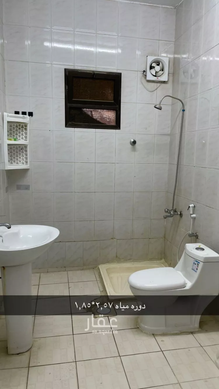 شقة للإيجار في شارع نهاوند, حي العزيزية, مدينة الرياض, منطقة الرياض صورة 3