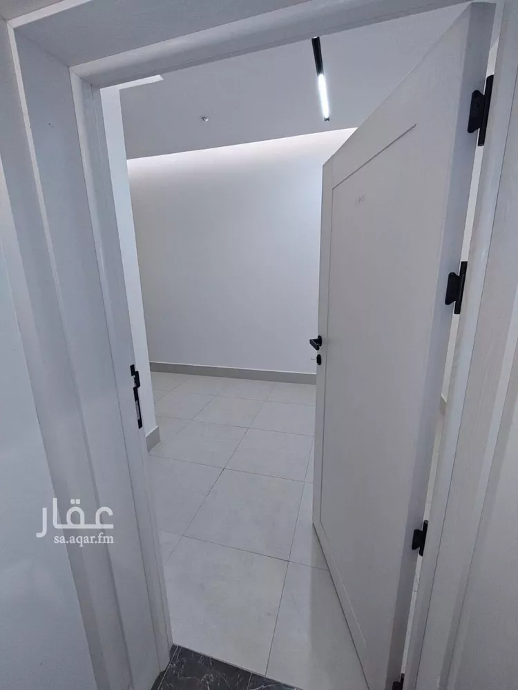 شقة للإيجار في شارع بتال المطيري, حي الملز, مدينة الرياض, منطقة الرياض صورة 2