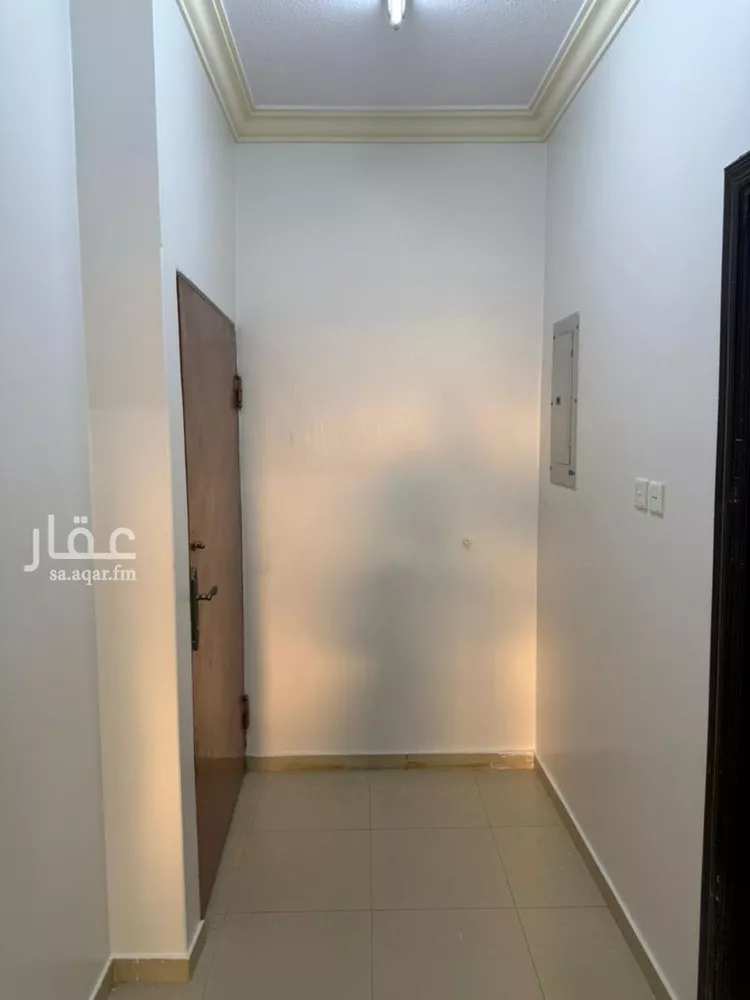 شقة للإيجار في شارع نهاوند, حي العزيزية, مدينة الرياض, منطقة الرياض صورة 3