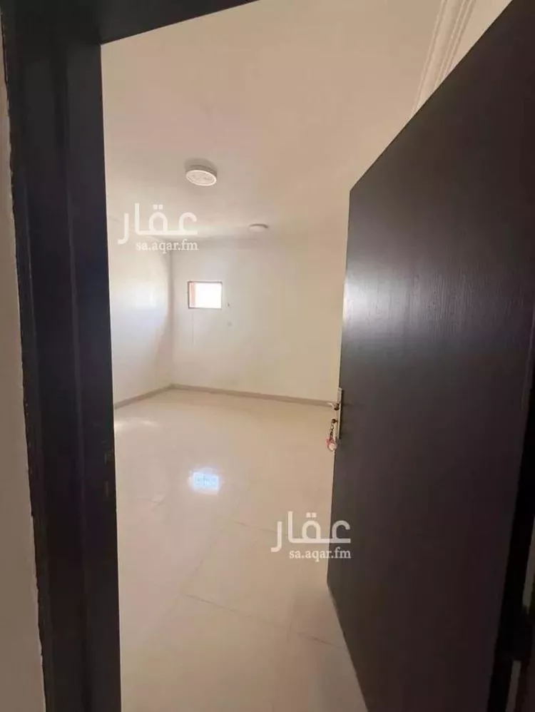 شقة للإيجار في شارع نهاوند, حي العزيزية, مدينة الرياض, منطقة الرياض صورة 4
