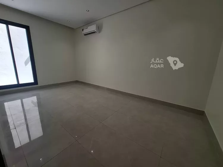 Floor for Sale in Riyadh Al Janadriyah 2