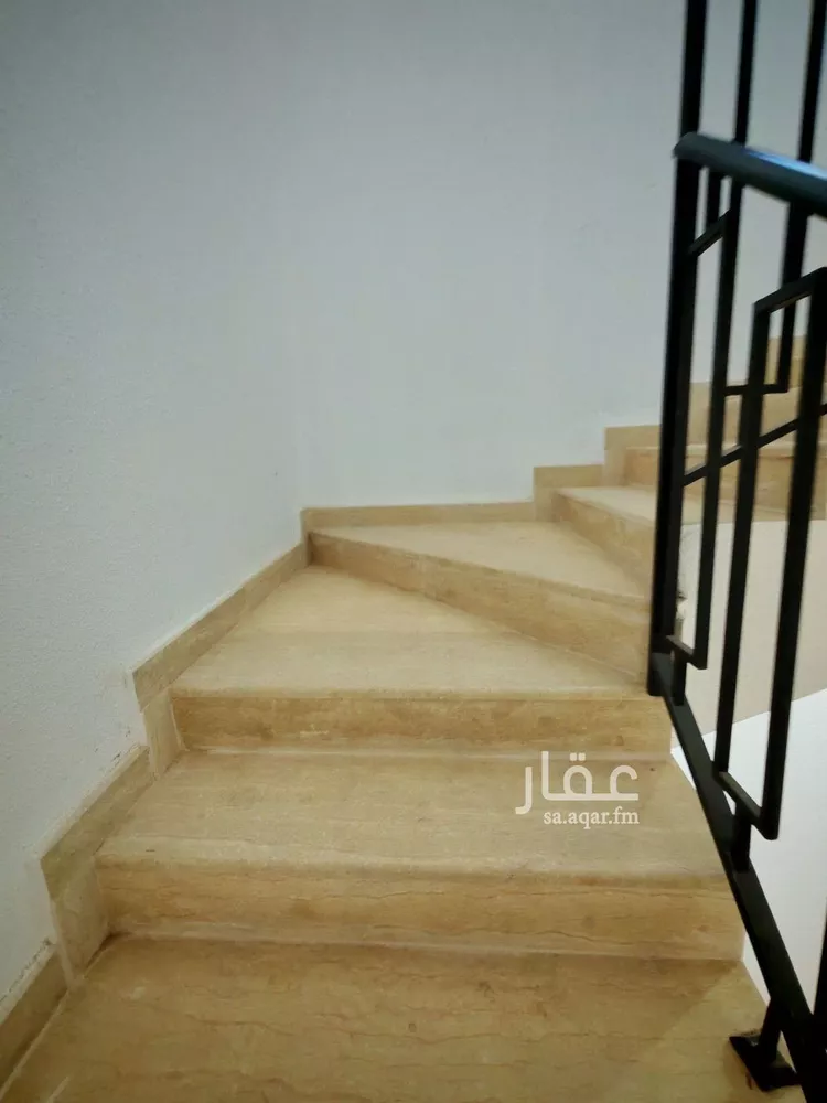 دور للبيع في شارع المصياد, حي الخليج, مدينة الرياض, منطقة الرياض صورة 3