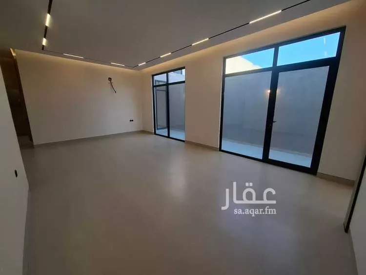 Floor for Sale in Riyadh Ar Rimal 9