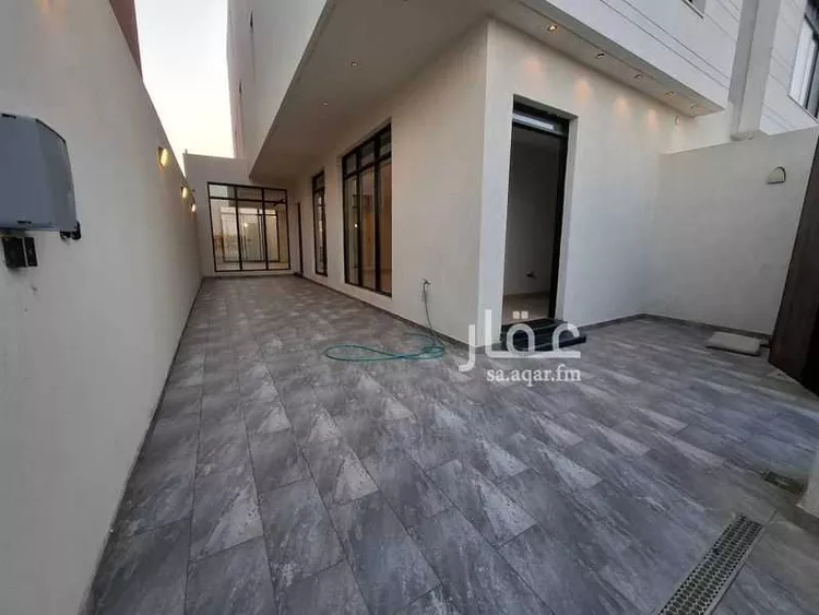 فيلا للبيع في شارع علي بن عبدالكريم, حي إشبيلية, مدينة الرياض, منطقة الرياض 8