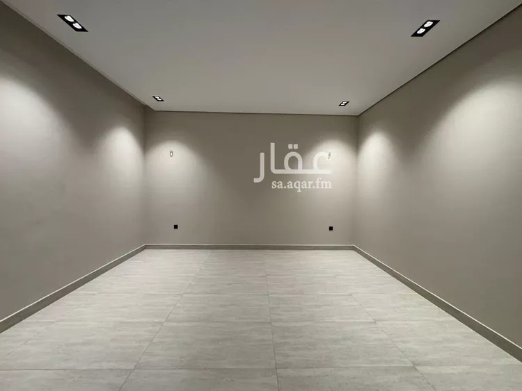 فيلا للبيع في شارع عبدالعزيز الطبيري, حي الرمال, مدينة الرياض, منطقة الرياض صورة 3