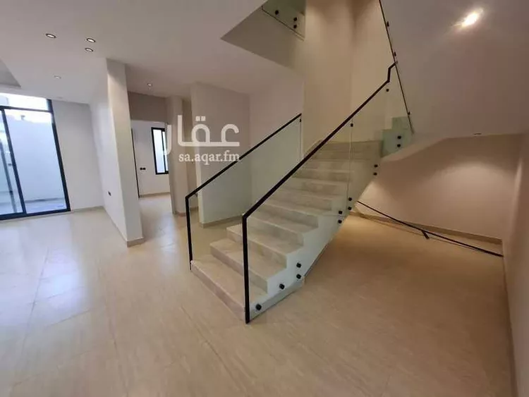 فيلا للبيع في شارع علي بن عبدالكريم, حي إشبيلية, مدينة الرياض, منطقة الرياض 9