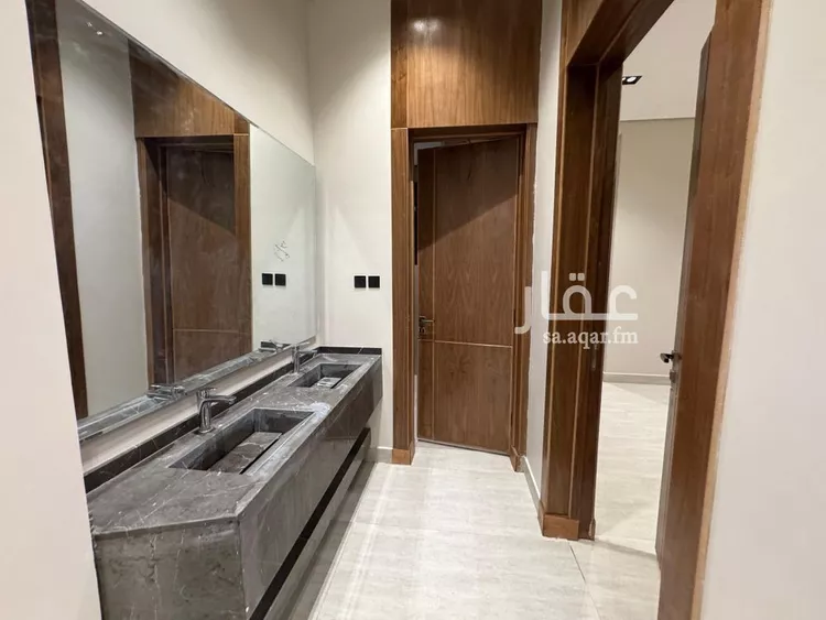فيلا للبيع في شارع عبدالعزيز الطبيري, حي الرمال, مدينة الرياض, منطقة الرياض 13