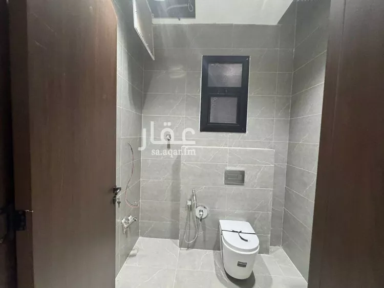 دور للبيع في شارع بشر الكندي, حي إشبيلية, مدينة الرياض, منطقة الرياض صورة 3