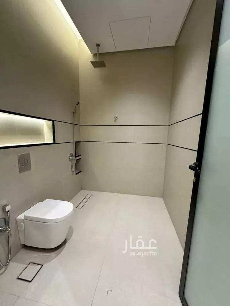 فيلا للبيع في شارع محمد عبد الرحمن, حي الرمال, مدينة الرياض, منطقة الرياض صورة 2