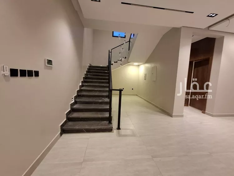 فيلا للبيع في شارع عبدالعزيز الطبيري, حي الرمال, مدينة الرياض, منطقة الرياض صورة 5