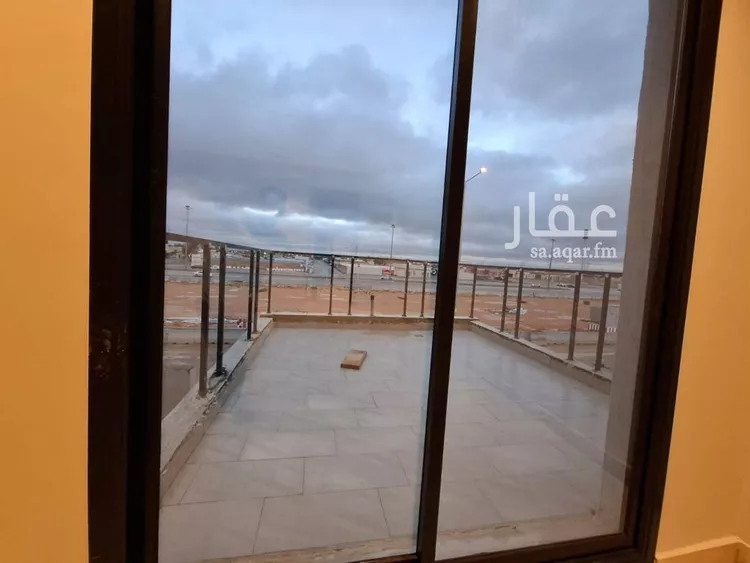 فيلا للبيع في شارع عبدالعزيز الطبيري, حي الرمال, مدينة الرياض, منطقة الرياض صورة 2