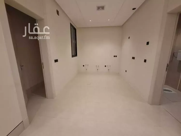 دور للبيع في شارع صلاح الدين الصفدي, حي الرمال, مدينة الرياض, منطقة الرياض صورة 3