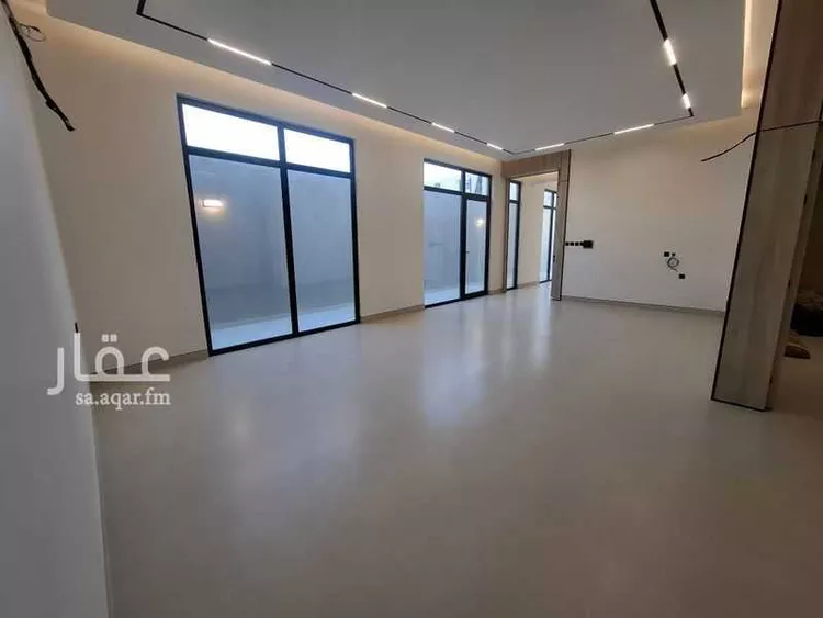 Floor for Sale in Riyadh Ar Rimal 11
