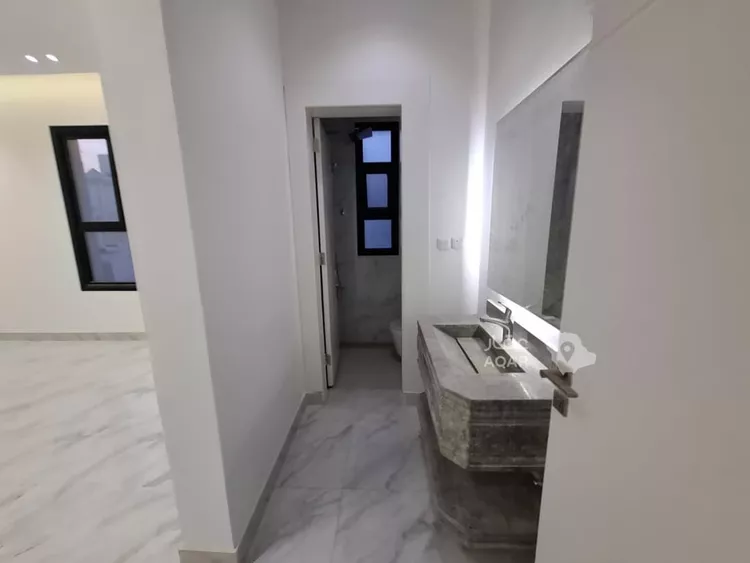Floor for Sale in Riyadh Al Qadisiyah 18