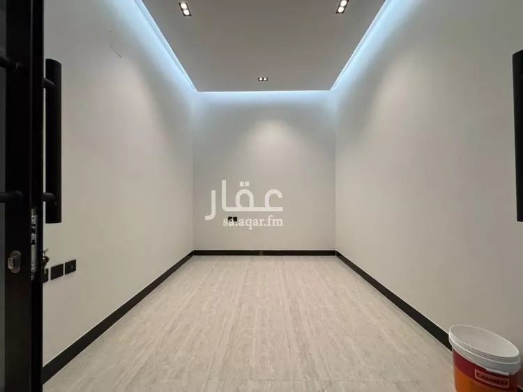 فيلا للبيع في شارع أبي عمر بن العلاء, حي الرمال, مدينة الرياض, منطقة الرياض صورة 5