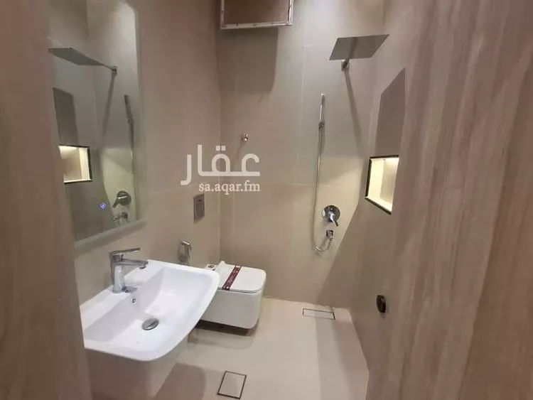 Floor for Sale in Riyadh Ar Rimal 14