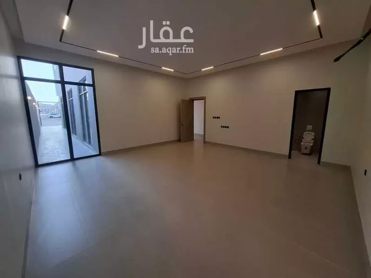 Floor for Sale in Riyadh Ar Rimal 15