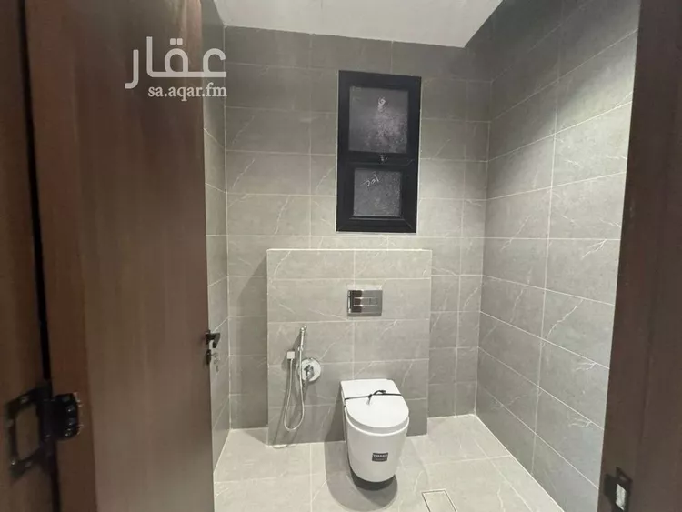 دور للبيع في شارع بشر الكندي, حي إشبيلية, مدينة الرياض, منطقة الرياض صورة 5