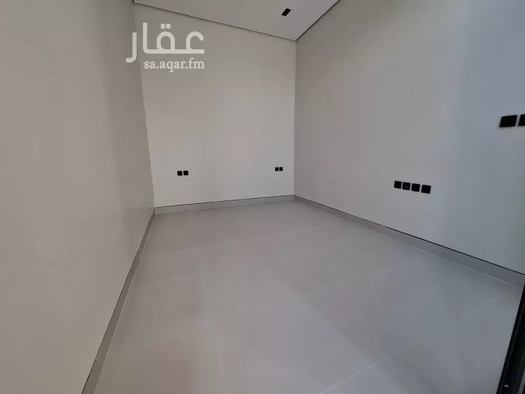 فيلا للبيع في شارع زياد بن أيوب, حي الرمال, مدينة الرياض, منطقة الرياض صورة 4