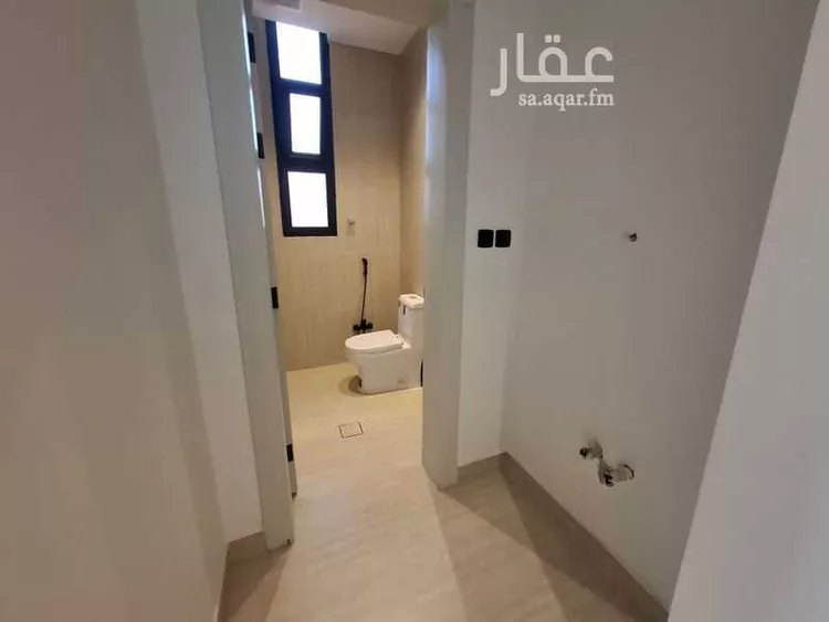 فيلا للبيع في شارع علي بن عبدالكريم, حي إشبيلية, مدينة الرياض, منطقة الرياض 15