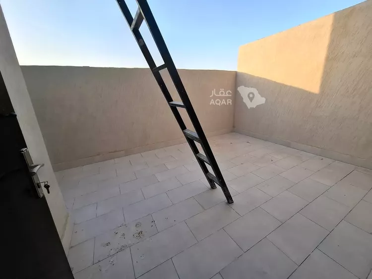 Villa for Sale in Riyadh Al Janadriyah 11