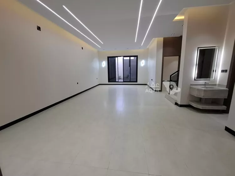Villa for Sale in Riyadh Al Janadriyah 16