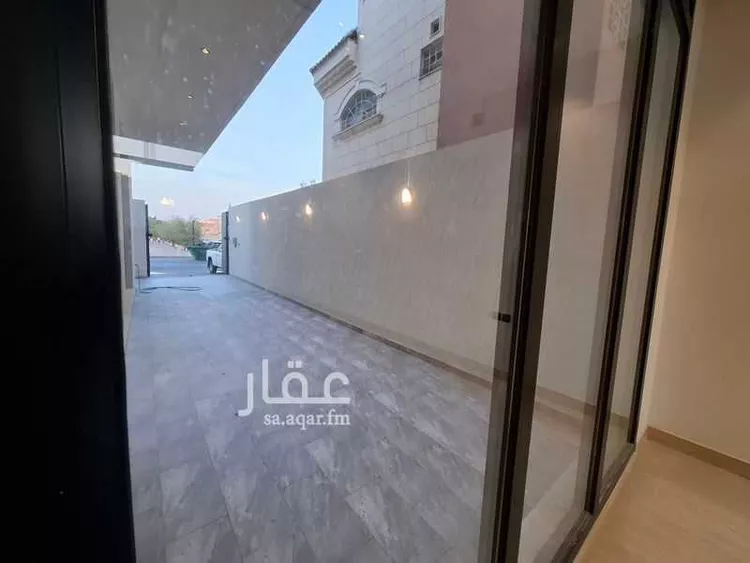 فيلا للبيع في شارع علي بن عبدالكريم, حي إشبيلية, مدينة الرياض, منطقة الرياض صورة 5