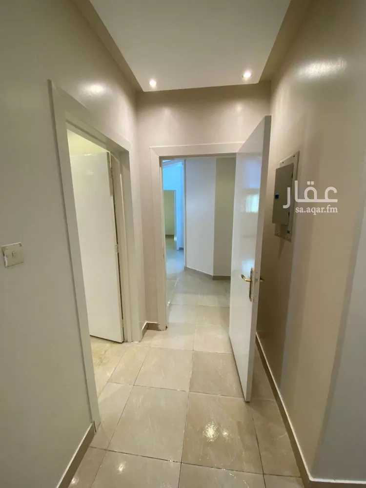 شقة للإيجار في شارع بدرالدين المرجاني, حي الرمال, مدينة الرياض, منطقة الرياض