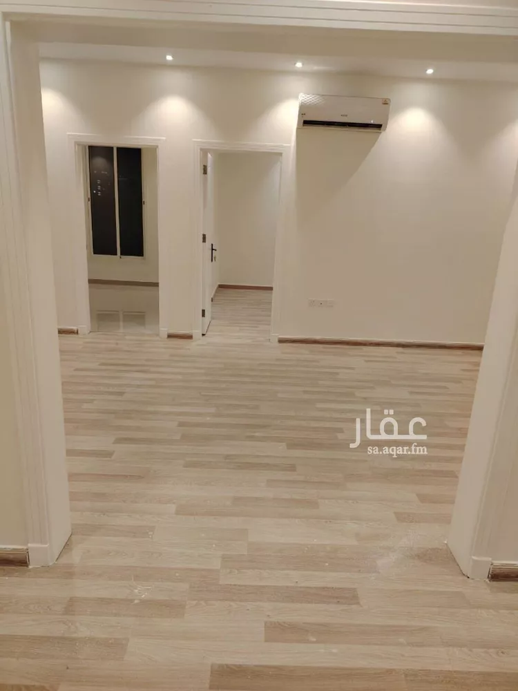 شقة للإيجار في شارع الامام سعود بن فيصل, حي الملقا, مدينة الرياض, منطقة الرياض صورة 2