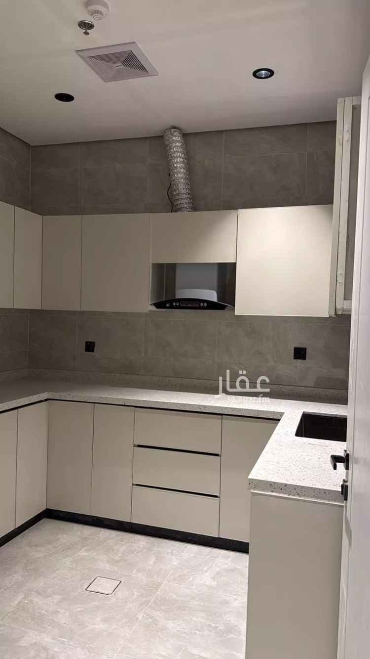 شقة للإيجار في شارع النعيرية, حي الحمراء, مدينة الخبر, المنطقة الشرقية صورة 2