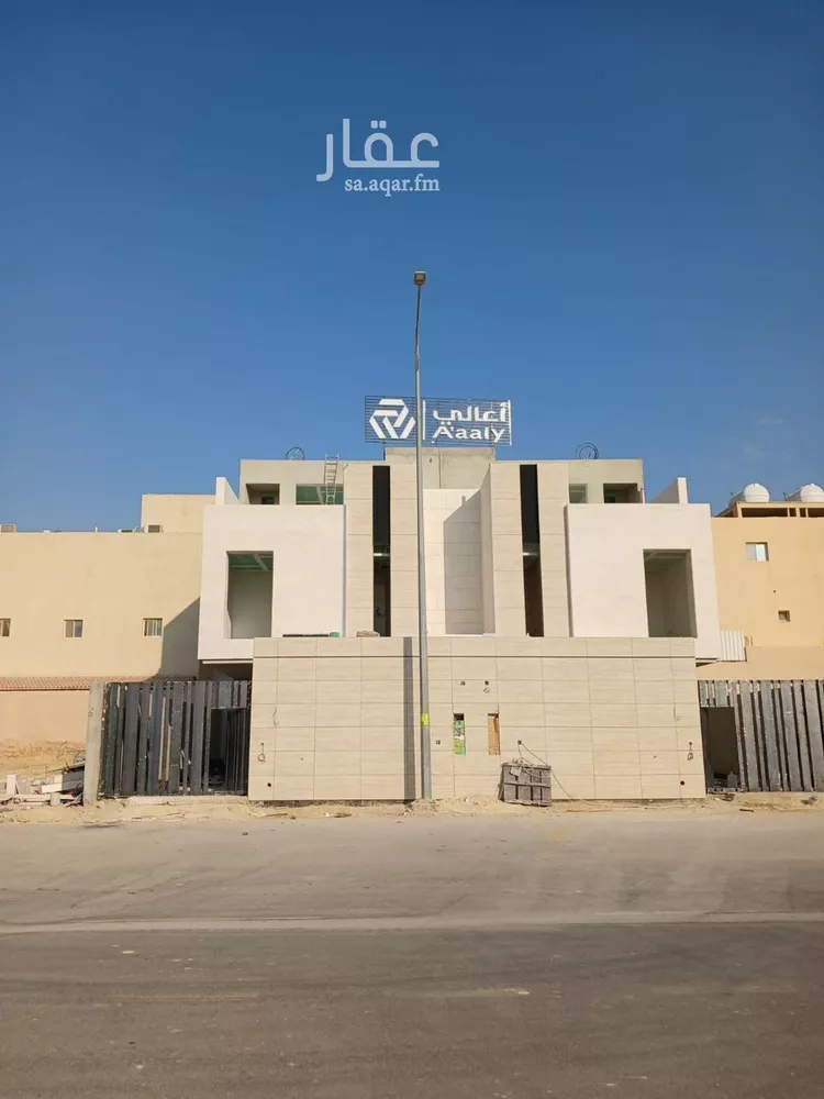 فيلا للبيع في شارع عمر المحروسي, حي القيروان, مدينة الرياض, منطقة الرياض