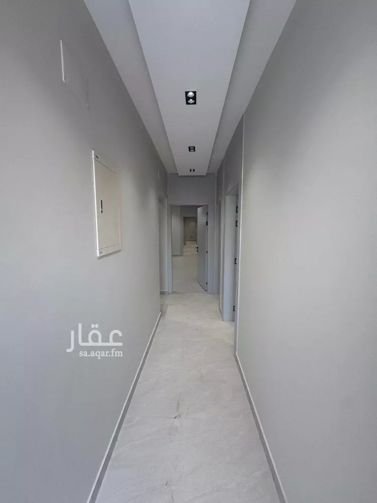 شقة للبيع في شارع شارع الامير ناصر بن عبد العزيز, حي الرحاب 1, مدينة جازان, منطقة جازان صورة 2