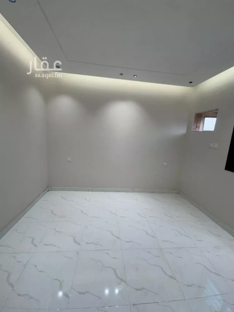 شقة للبيع في شارع شارع الامير بندر بن عبد العزيز, حي المحمدية 2, مدينة جازان, منطقة جازان صورة 2