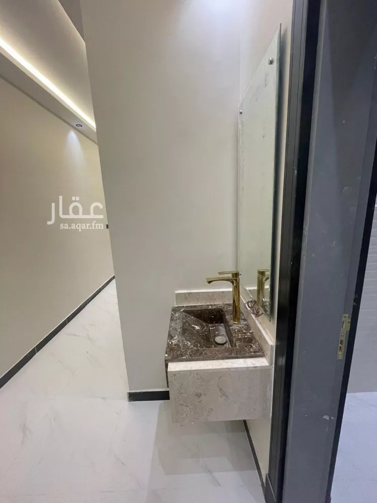 شقة للبيع في شارع عمر المختار, حي الرحاب 2, مدينة جازان, منطقة جازان صورة 3