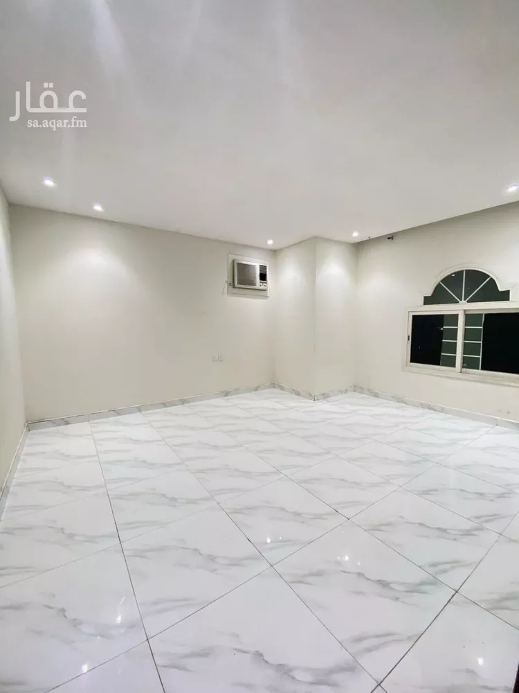شقة للإيجار في شارع جرير بن عبدالله البجلي, حي مغرزات, مدينة الرياض, منطقة الرياض صورة 2