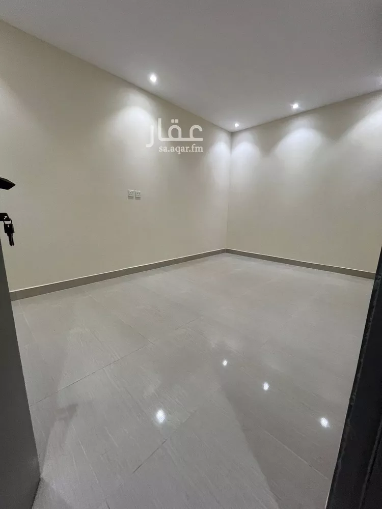 شقة للإيجار في شارع يثرب, حي بدر, مدينة الرياض, منطقة الرياض صورة 3