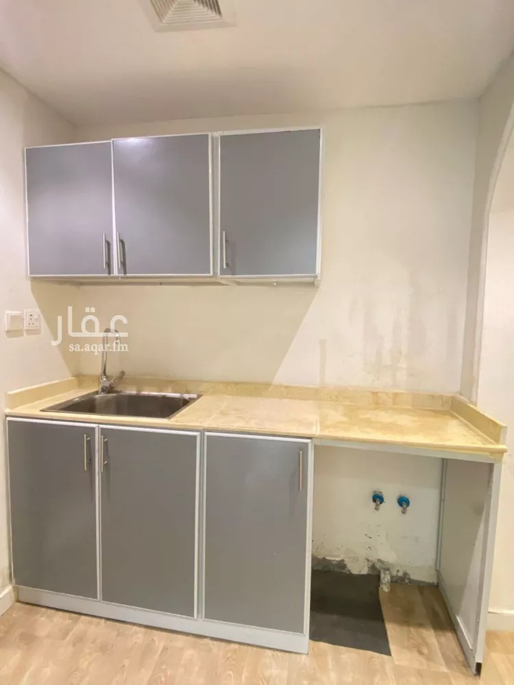 شقة للإيجار في شارع جرير بن عبدالله البجلي, حي مغرزات, مدينة الرياض, منطقة الرياض صورة 4