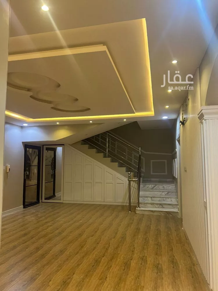 فيلا للإيجار في شارع عمر بن علي الجعدي, حي طويق, مدينة الرياض, منطقة الرياض