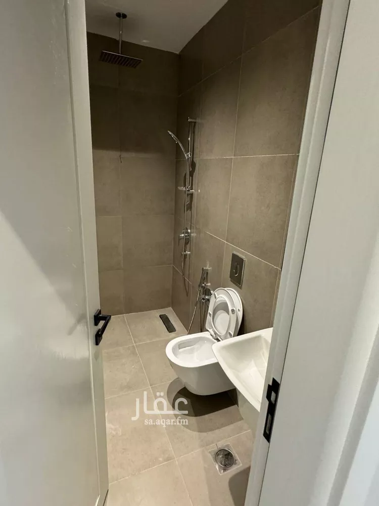شقة للإيجار في شارع وادي هجر, حي الملقا, مدينة الرياض, منطقة الرياض صورة 3