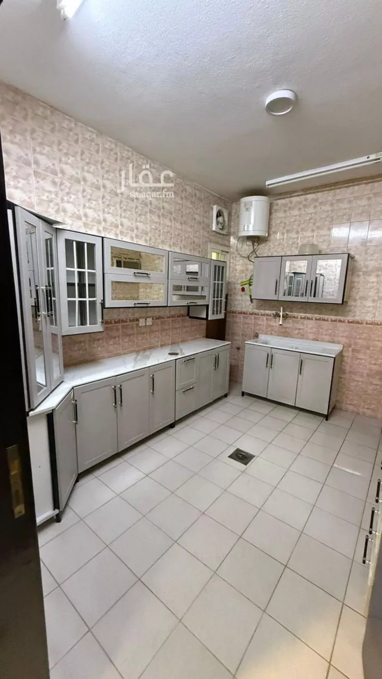 شقة للإيجار في شارع النزلة, حي ظهرة لبن, مدينة الرياض, منطقة الرياض