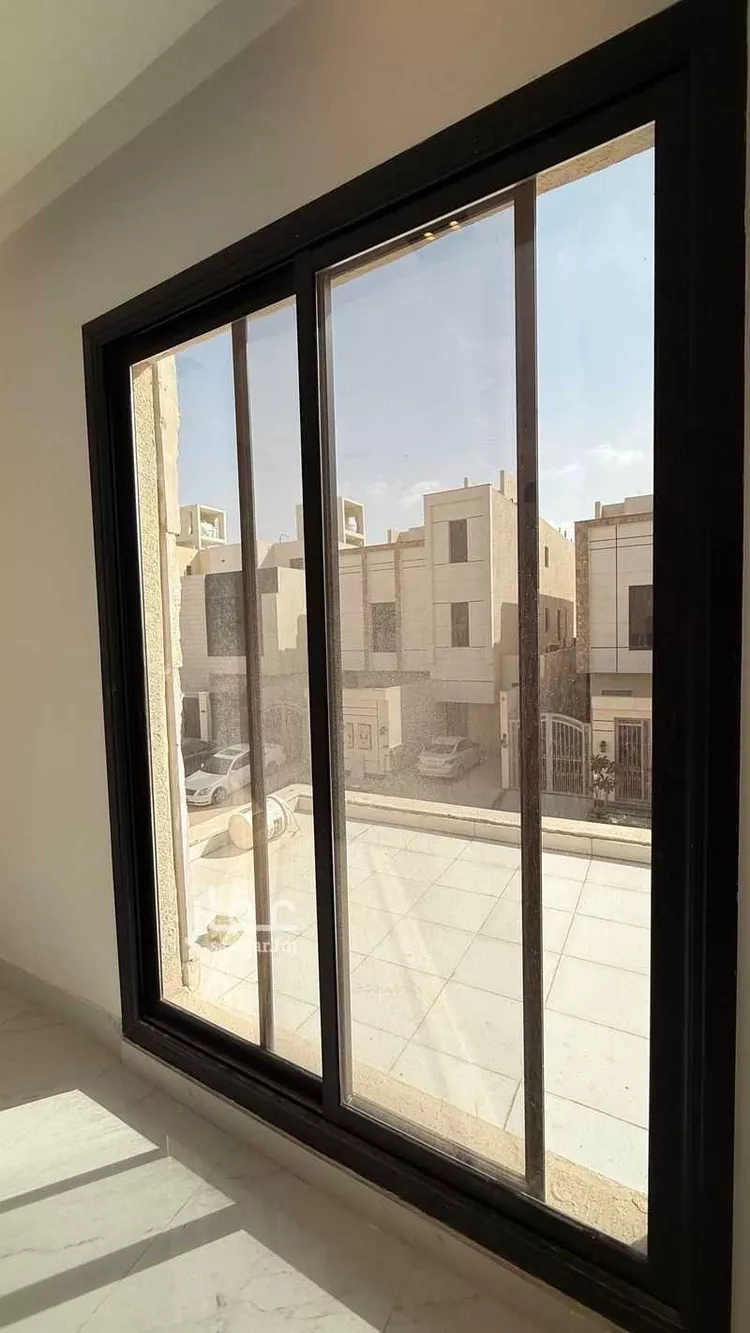 دور للبيع في شارع الضياء ، حي الجنادرية ، الرياض ، منطقة الرياض صورة 3