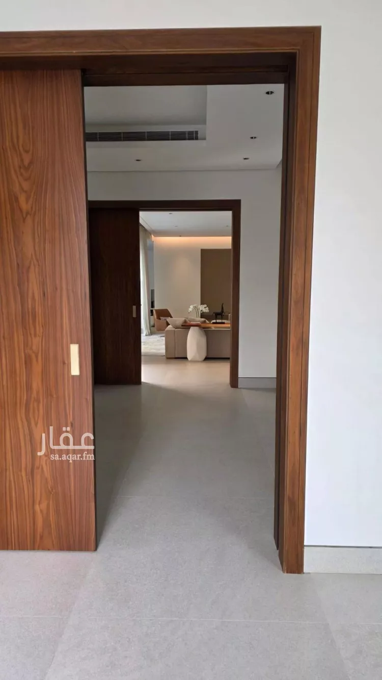 فيلا للبيع في شارع أحمد بن عبدالمنعم الواسطي, حي النرجس, مدينة الرياض, منطقة الرياض صورة 3