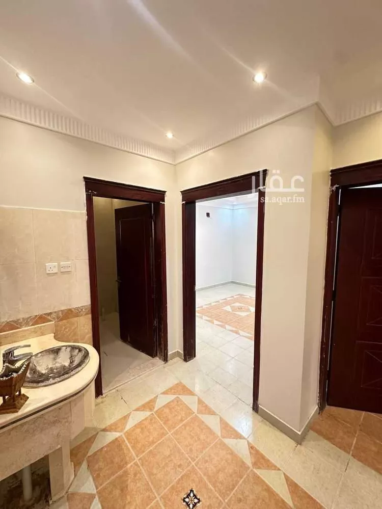 دور للإيجار في شارع الرسان, حي إشبيلية, مدينة الرياض, منطقة الرياض صورة 3